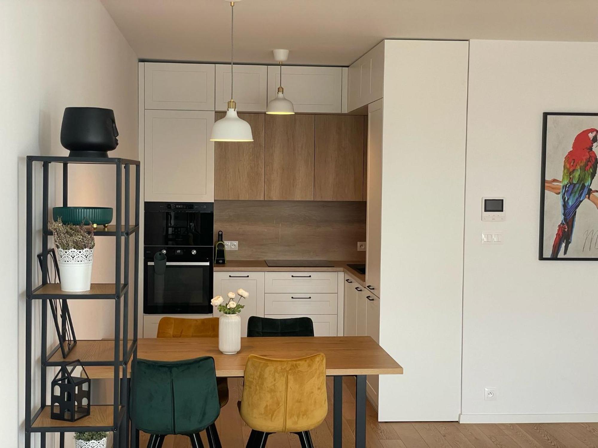 New Downtown Apartment Couple Minute From The Old Town Братислава Экстерьер фото